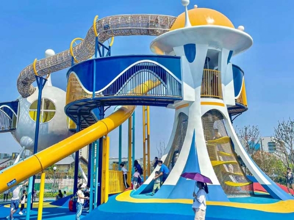 市政公園商業(yè)地產(chǎn)